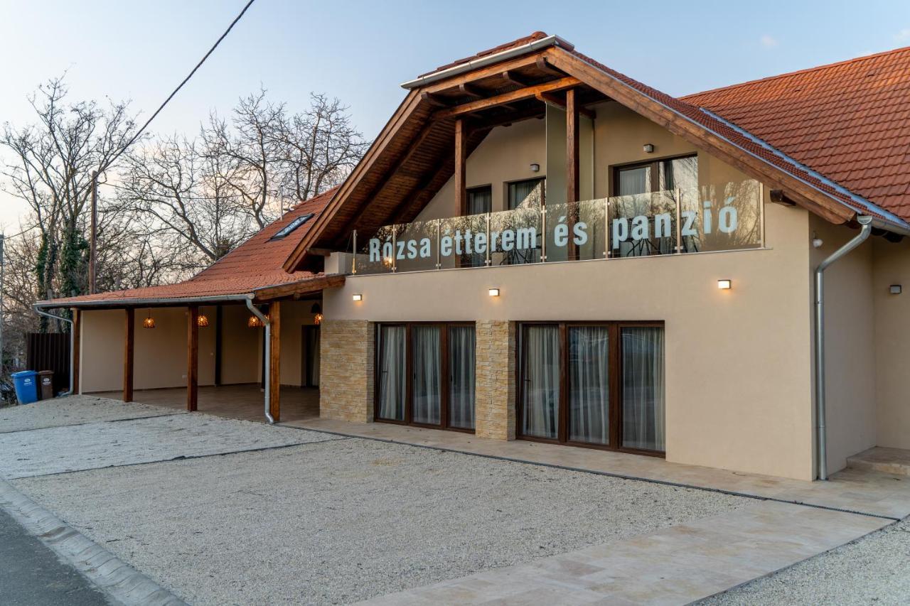 Rozsa Etterem & Panzio Bed and Breakfast Pécs Exteriör bild